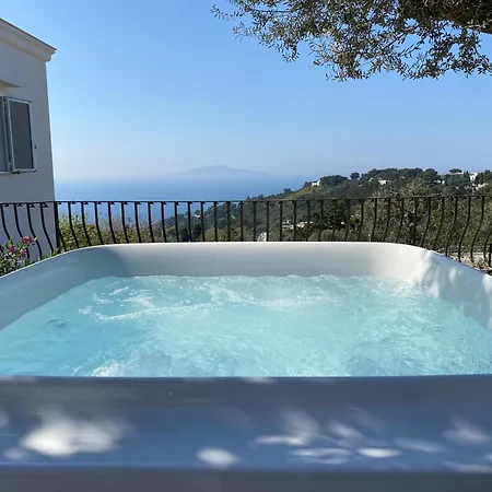 Claudia Вилла *