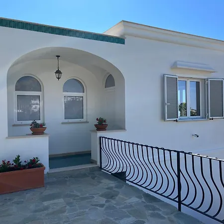 Claudia Anacapri (Isola di Capri)
