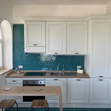 Claudia Anacapri (Isola di Capri)