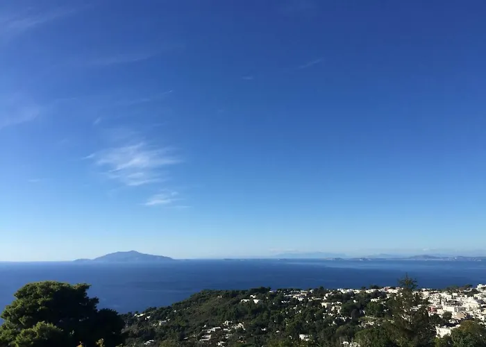 Claudia * Anacapri (Isola di Capri)